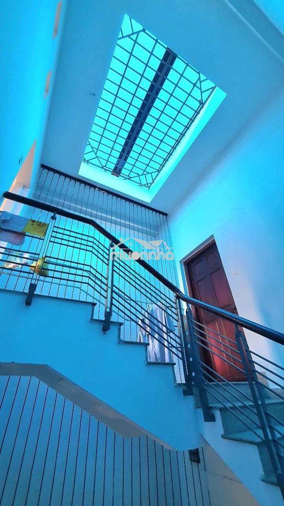 Nhỉnh 8 tỷ, hxh ,72m2, 4 tầng,có st, p.tân sơn nhì gần st aeon tân phú - 4