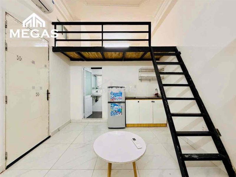 Duplex rộng rãi - nội thất cơ bản | sát đường cộng hoà, tân bình