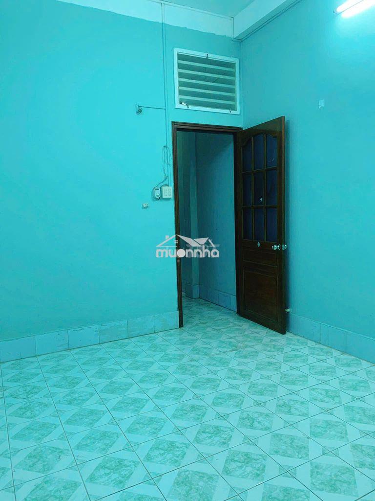 Cho thuê nguyên căn nhà ngay khu chợ đêm bến ninh kiều