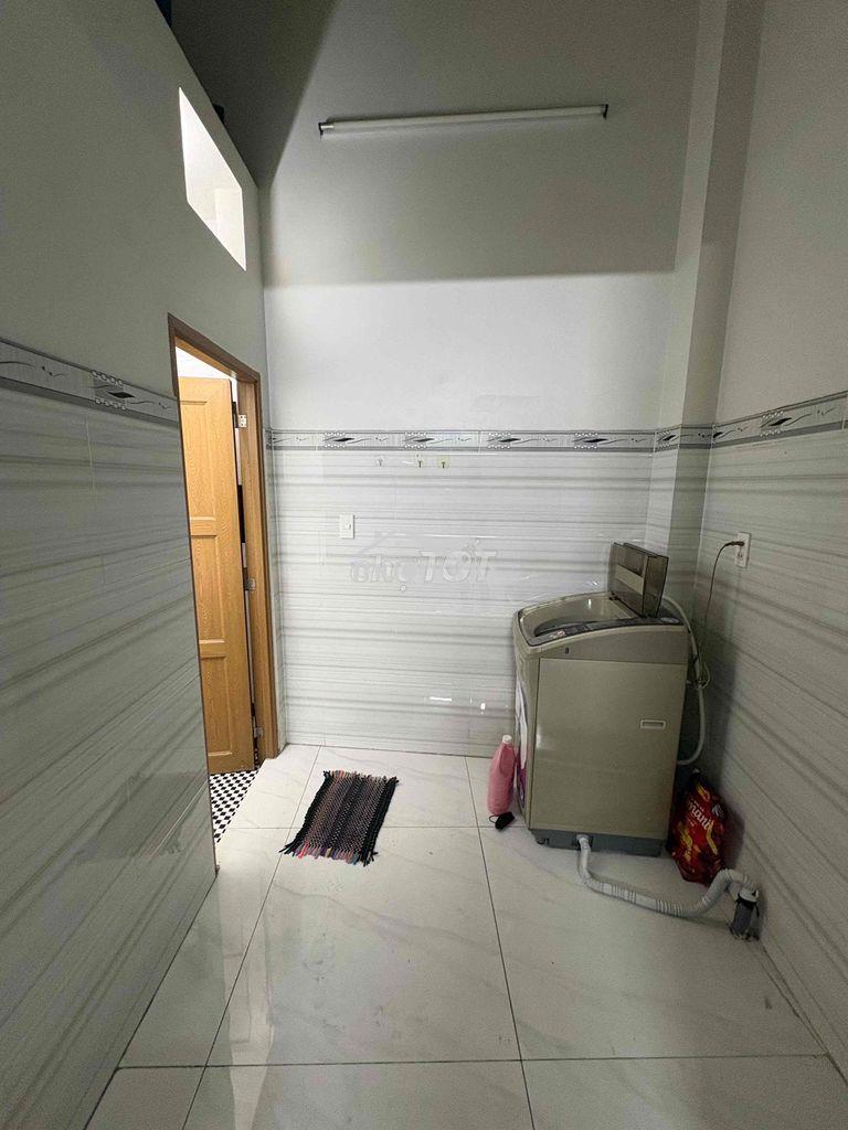 Phòng tầng trệt ngay chợ ở và kd đều tiện - 3