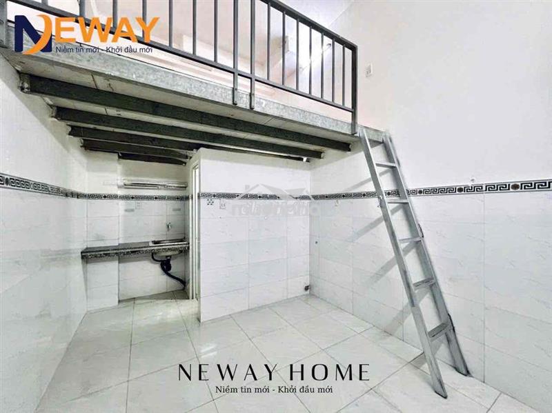 Phòng giá rẻ - gác m9 - sẵn máy lạnh - trống sẵn ngay đh văn hiến
