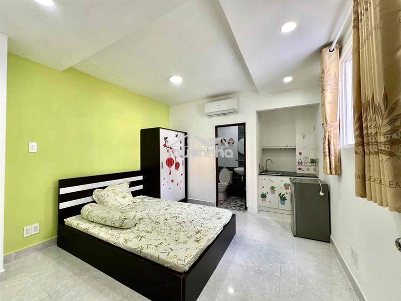 Cho thuê căn hộ cửa sổ full nội thất rộng 25m2 ngay cầu kiệu q1