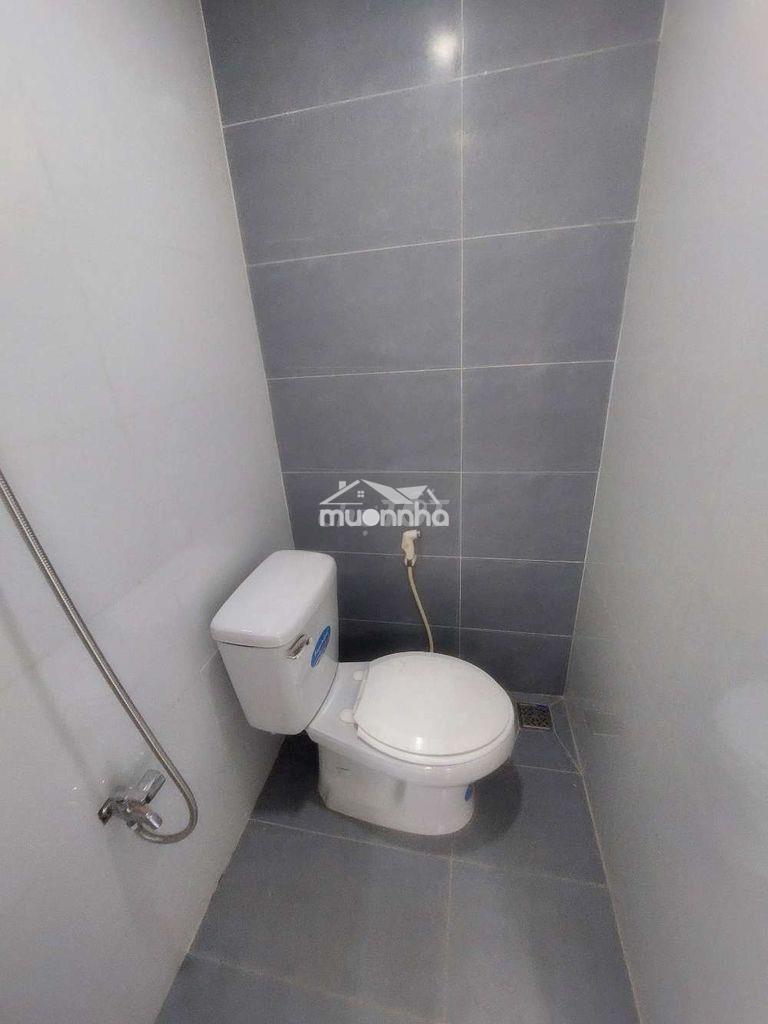 Bán  nhà đường cao lỗ p4.q8 dt.3m×5m } 1 lững  1 phòng 1 toilet hẽm 4m - 4
