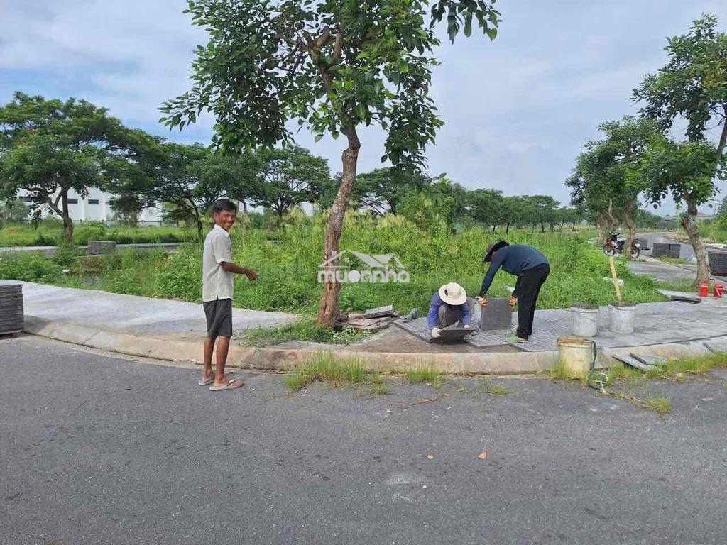 Bán nền đất khu làng sen - 3