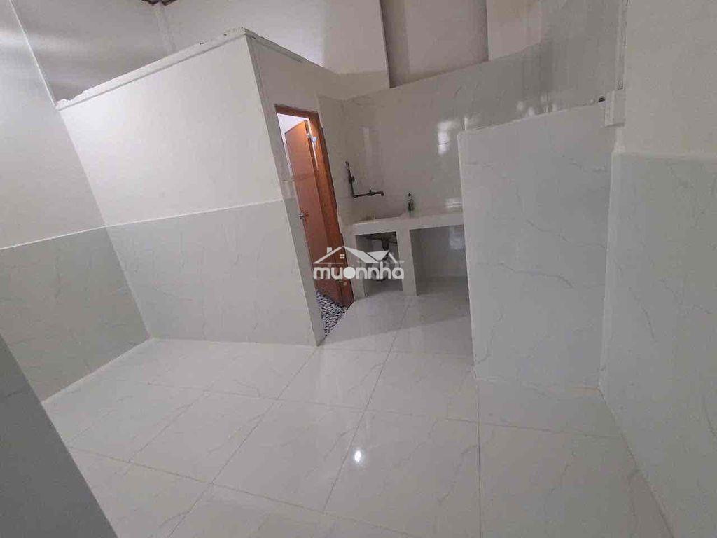 Nhà cho thuê nguyên căn đường mã lò hẻm 6m - 2