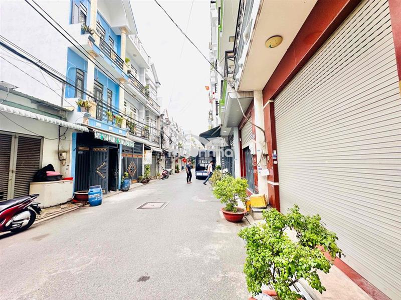 Nhà 4 tầng mt hẻm nhựa 8m thông đường thới an 05. p. thới an q12