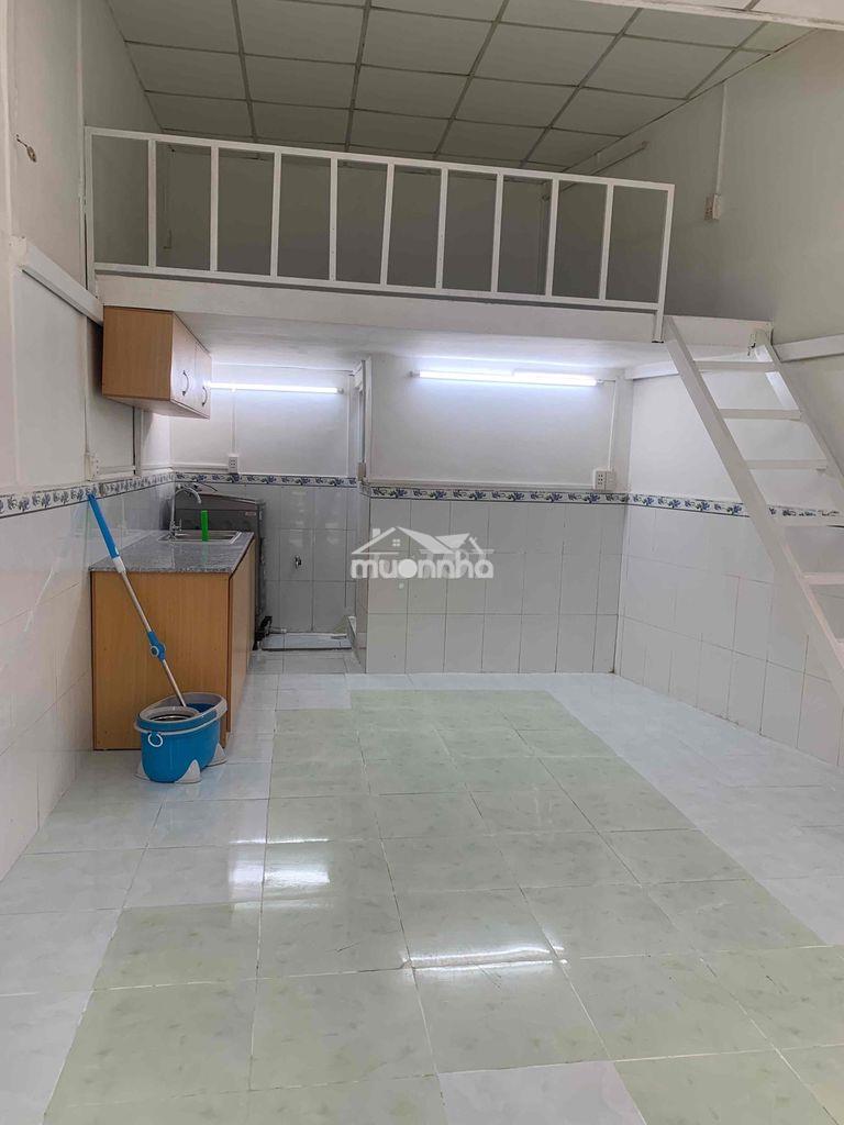 Phòng 60m2 gần ngã 4 htphat và hqviet q7 - 4