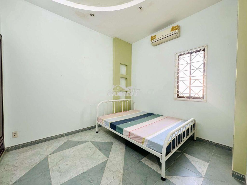 Nhà 5 pn lê quang định- giá chỉ 18tr - 4