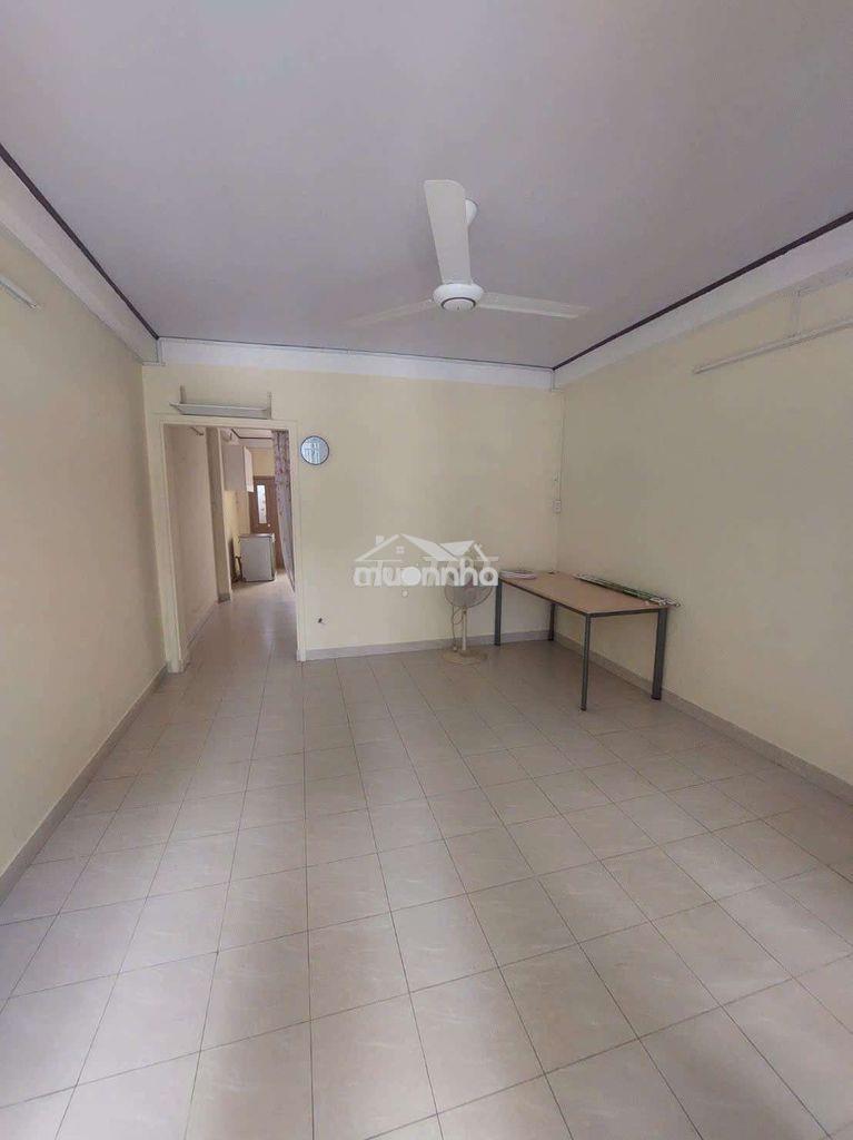 Cho thuê nhà đường phạm hùng c2 dt.4m×16m } 1 lầu 2phòng 2toilet hẽm5m - 2
