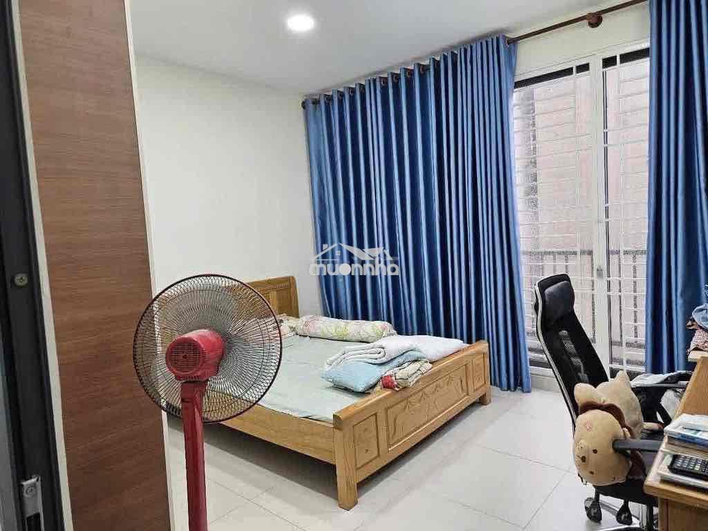 Nhà 4 phòng ngủ 4,5x10 phan đăng lưu. đủ nội thất - 4