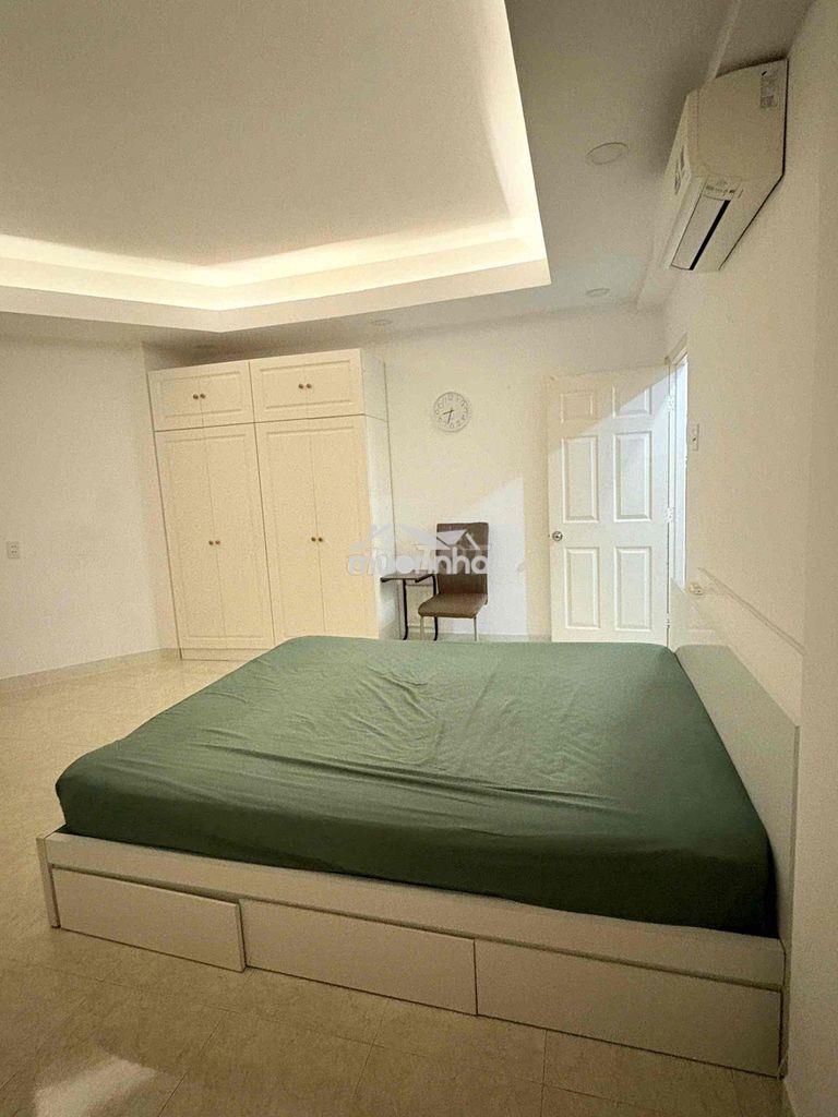 Cho thuê phòng ngủ lớn view q1 full nội thất - 3