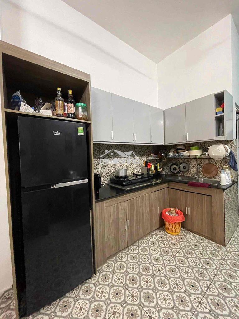 Cho thuê nhà hxh gần sân bay 3,6x11 kết cấu 1 trệt 1 lầu 2pn 2wc