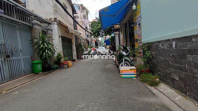 Bán gấp nhà ngang 5m ngay gia phú, 2 tầng đúc,4 pn, hẻm xe hơi tới nhà