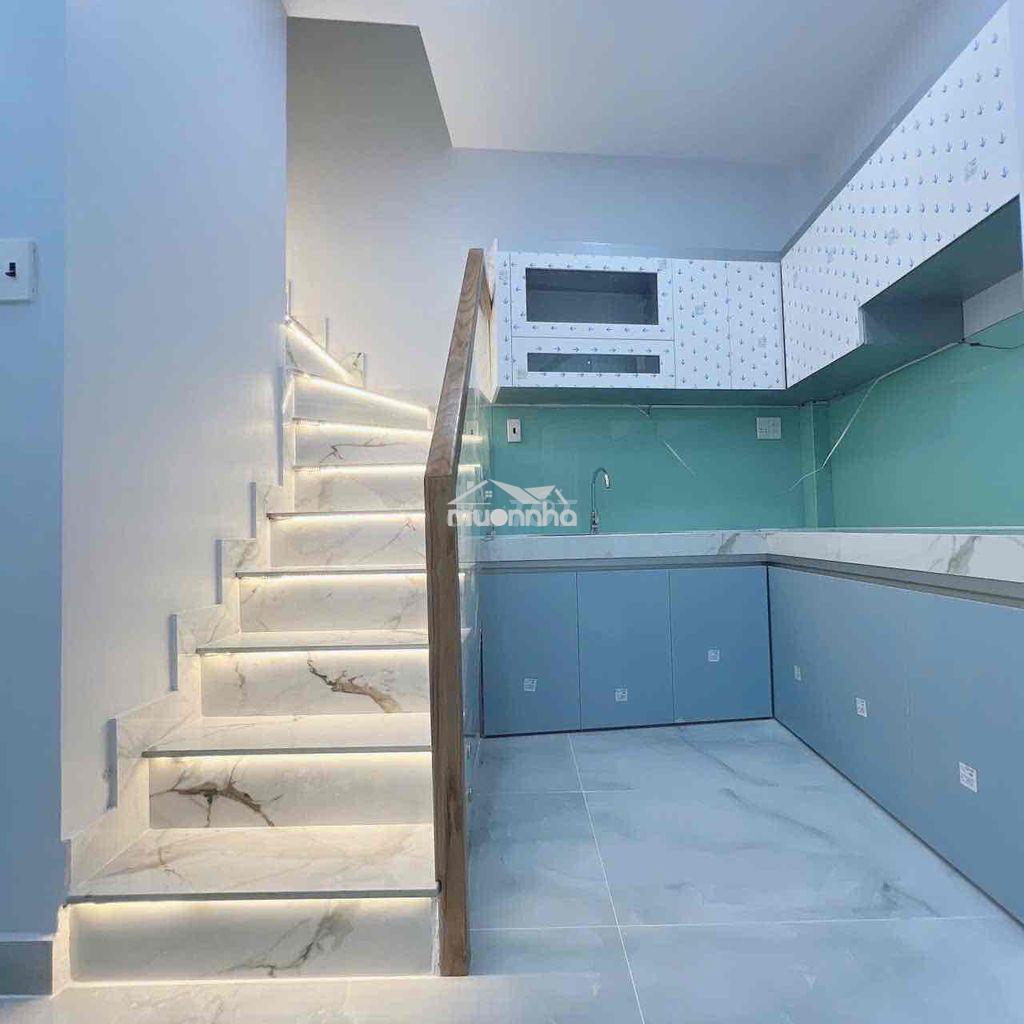 Nhà mới quận 4 - đoàn văn bơ - 3