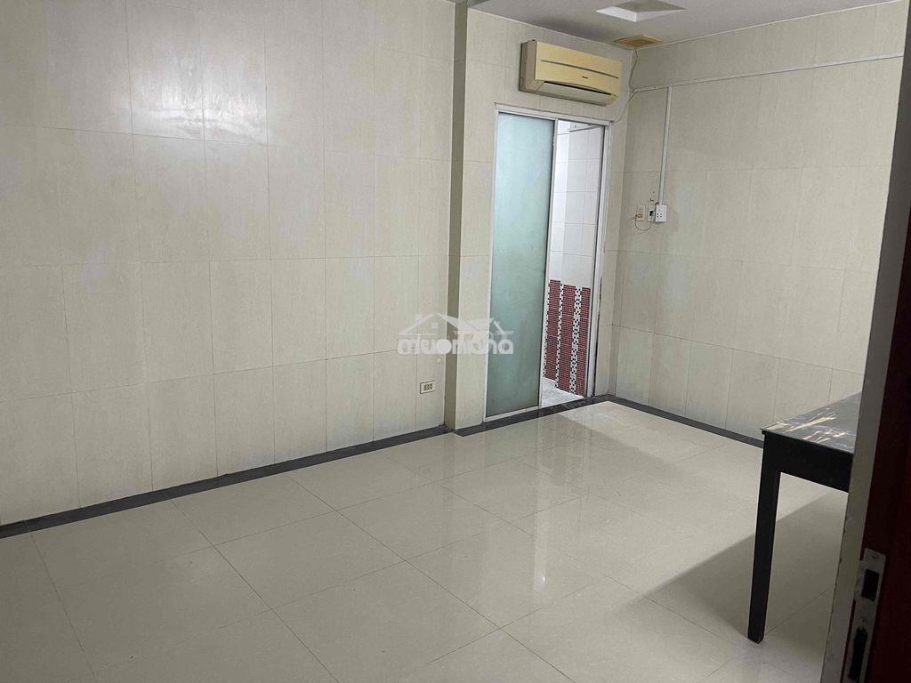 Cho thuê nhà 1trệt 2 lầu 3 pngủ , 3 vệ sinh 1 phòng bếp , 1 phòng kh - 4