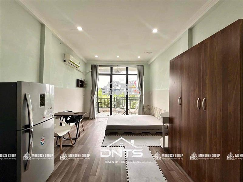Căn hộ studio 35m2 balcony view bờ kè gần cầu kiệu, chợ tân định