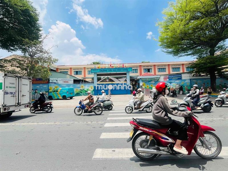 Nhà sổ chung mini gần trường tiểu học và giáo xứ bình chiểu