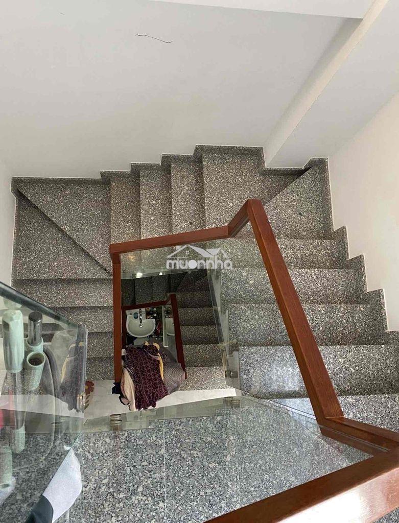 Hẻm xe hơi tránh - p. tân kiểng - 3 tầng btct - 75m2 - 8.x tỷ - 2