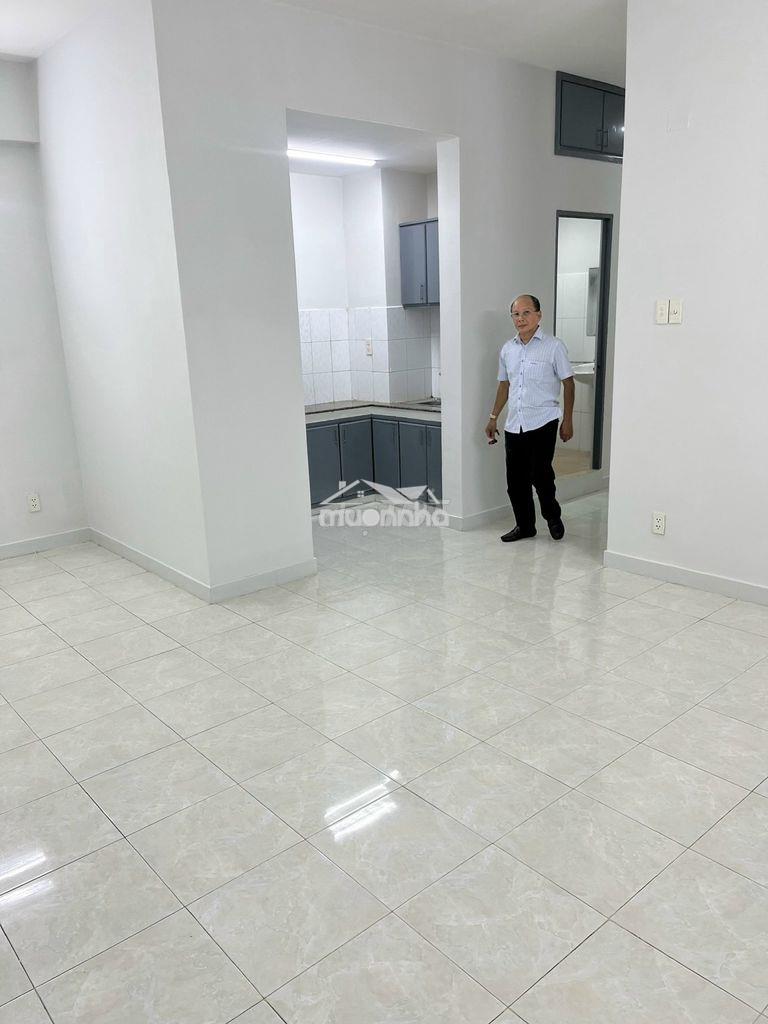 Cho thuê căn hộ 2pn cao ốc b ngô gia tự, q.10, tphcm