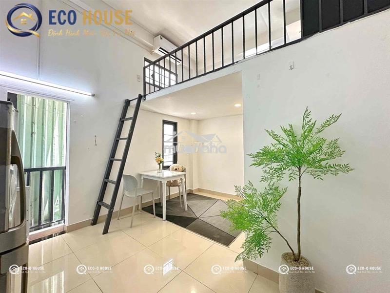 Phòng gác bancol siêu xinh kế vhu