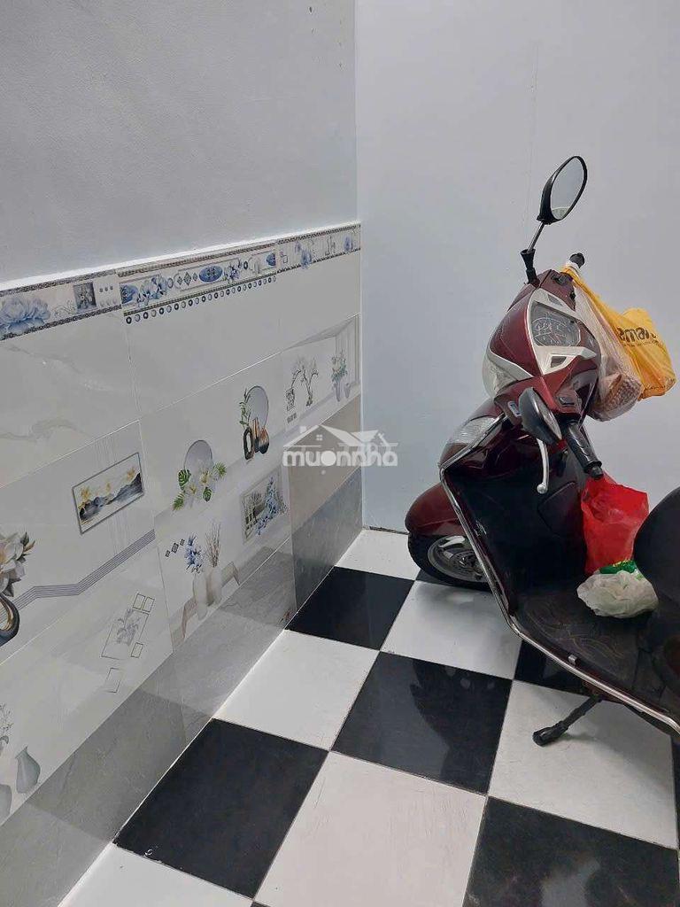 Cho thuê nhà hẻm 708/1/ hồng bàng
