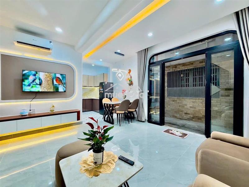 Nhà mới mai xuân thưởng, ngang 7,5m, 2 tầng đúc, 3 pn tặng nội thất