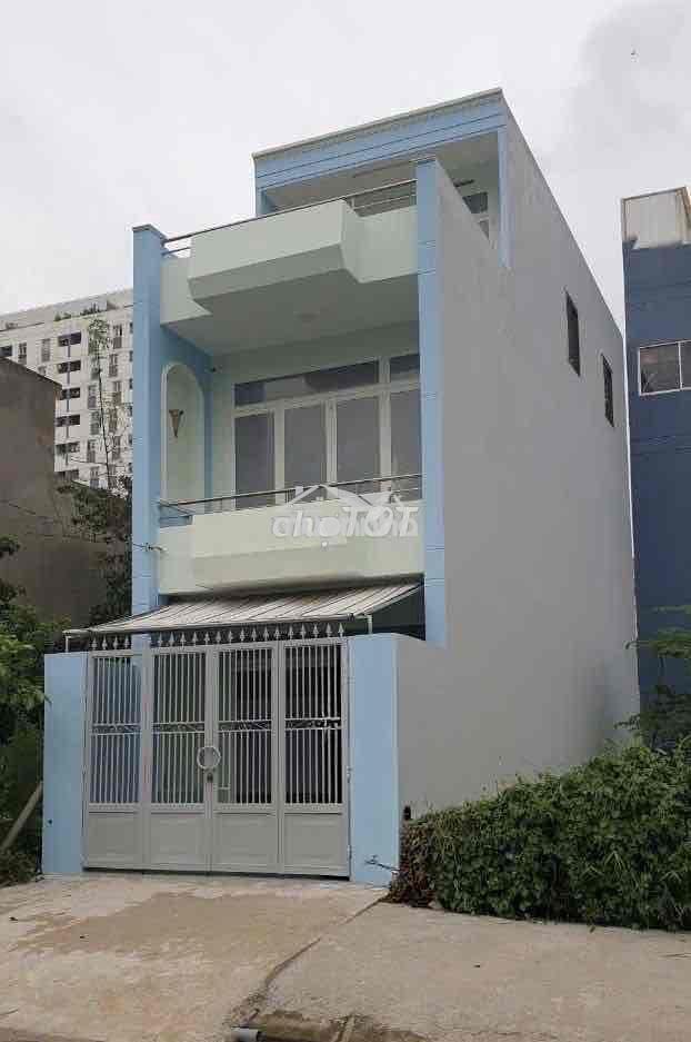 Nhà hẻm tải - ô tô đậu trước nhà 3pn 4wc ngay đường số 2- ga metro
