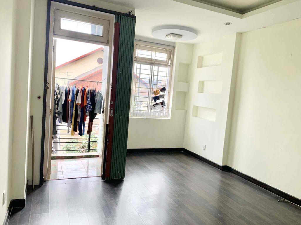 Phòng full nội thất, bếp và toilet riêng, có bancong, quận 8 - Ảnh 4