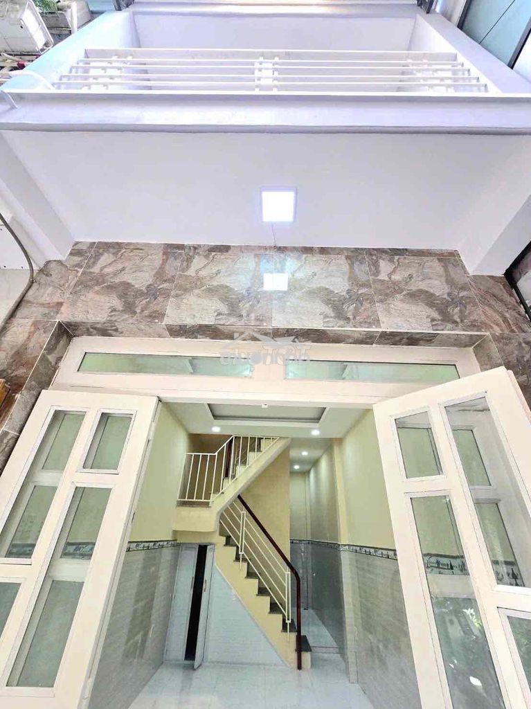 Nhà 1 lầu,  trung tâm quận 7 kế quận tư, gần khu xuất tân thuận - 2