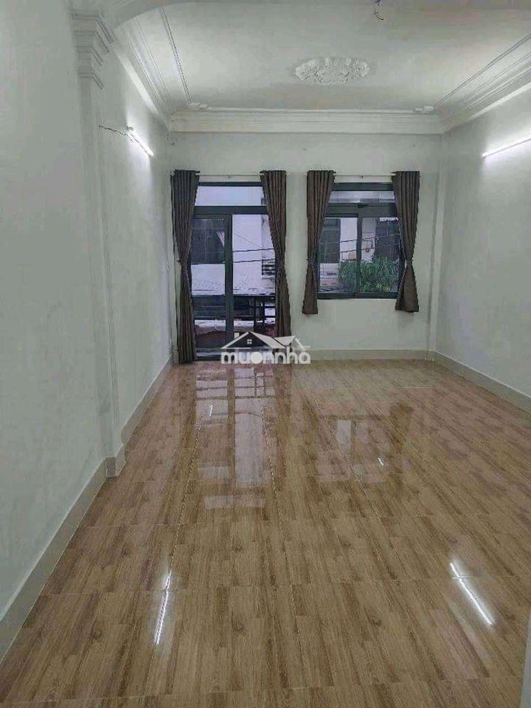 Phòng 40m2 ban công máy lạnh đường hoàng hoa thám p.12 tân bình  - 2