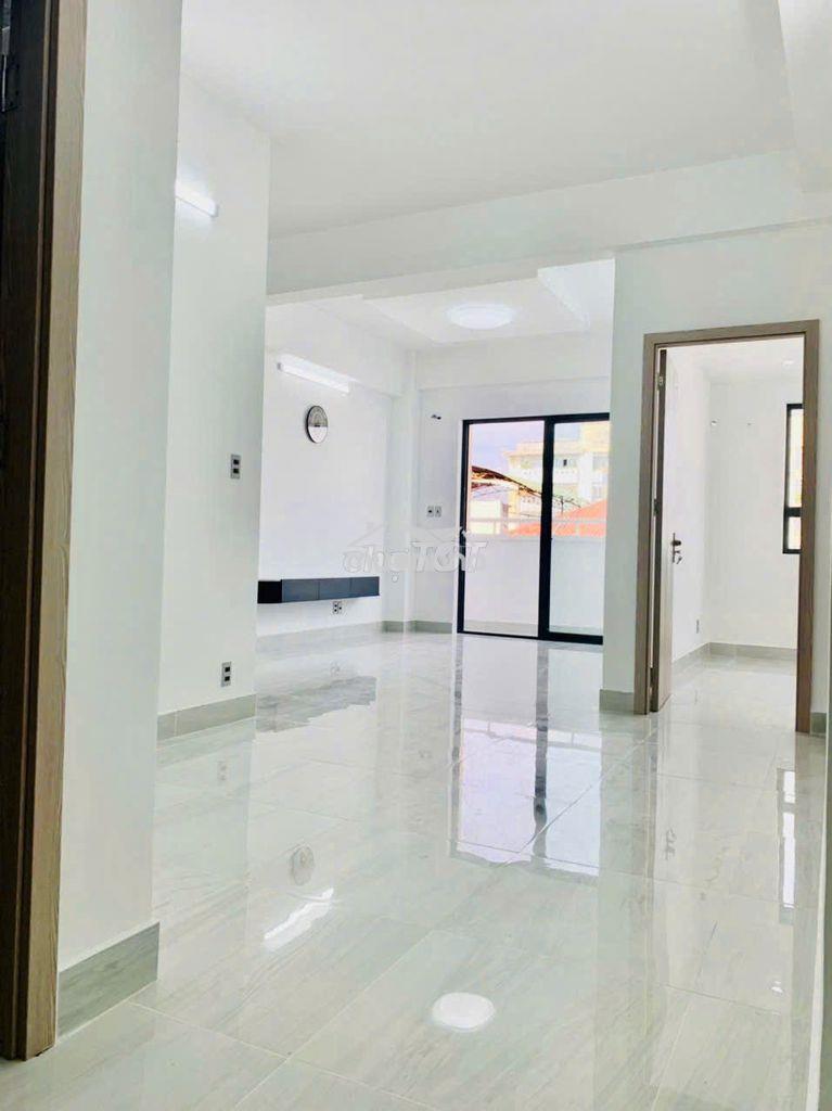 Cc 590 cách mạng tháng 8 quận 3 – 82m2 (2pn 2wc) – giá : 11 tr/tháng
