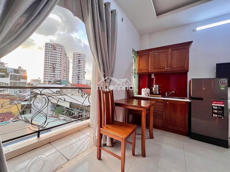 Phòng ban công view siêu đỉnh - cửa sổ - lê văn sỹ - quận 3
