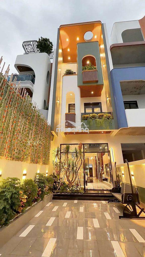 Cần bán nhà mặt tiền tặng lại full nội thất