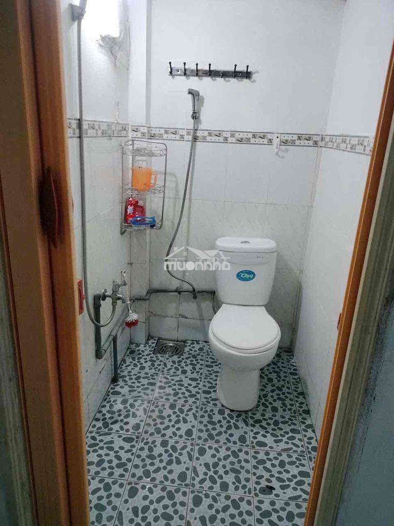 Nha ngan 3 m dau11 m gác lửng tổng 33 m  gần vịt qay hùng trang - 2