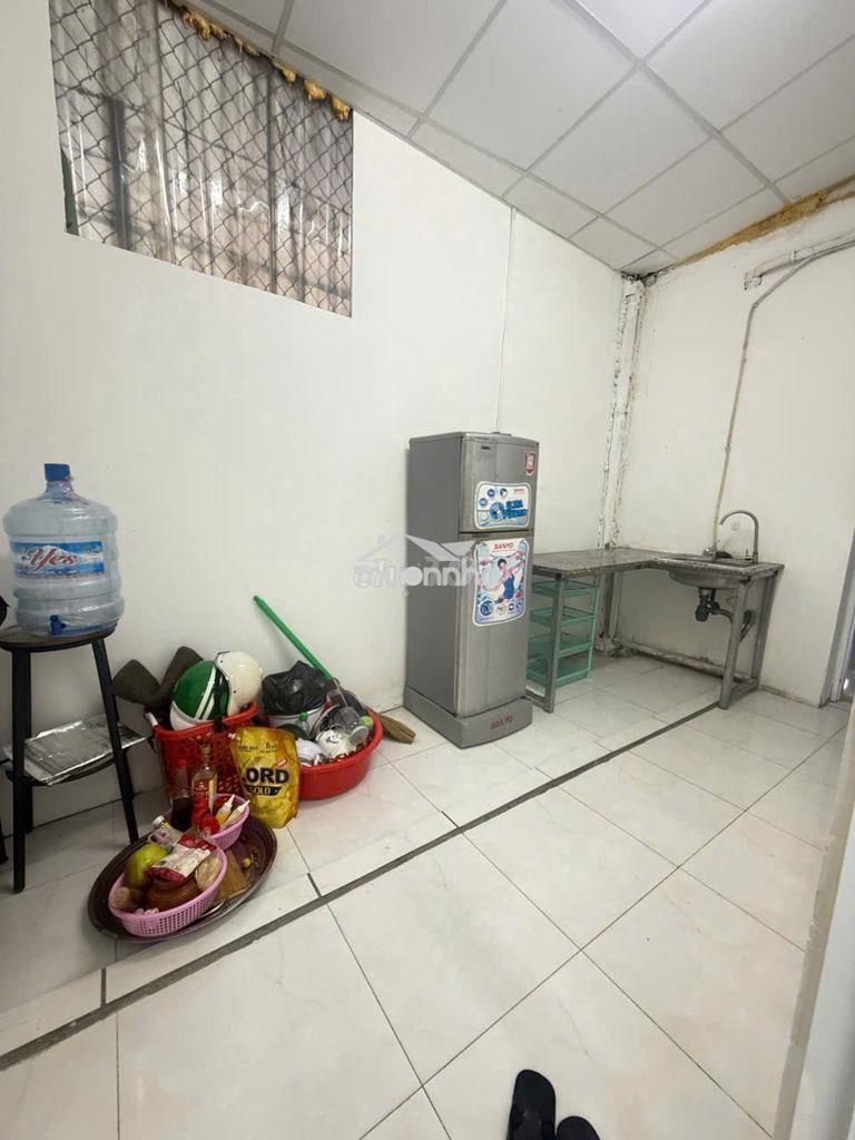 Cho thuê phòng. 1 phòng ngủ có gác, tách 1 phòng bếp.full nt,tầng trệt - 3