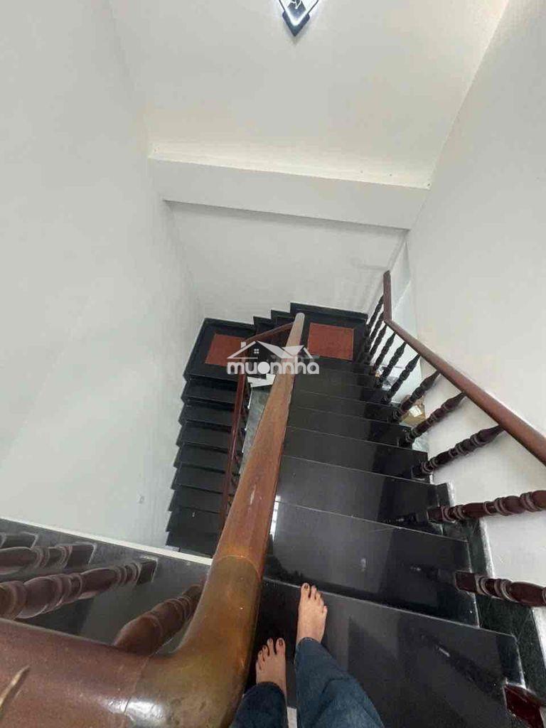 Cho thuê nhà gần ngã tư bà điểm - 2