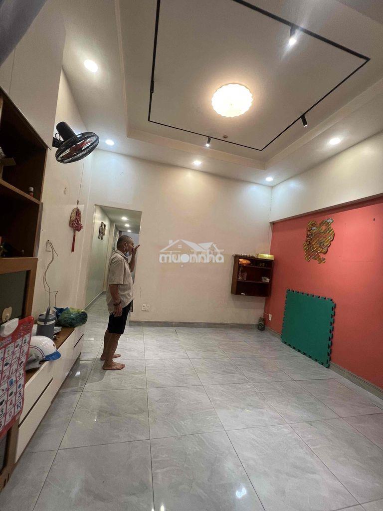 Cho thuê nhà dt 110m2 1trệt 1lầu 3pn 2wc hẻm 43 vườn lài apđ q12 - 2