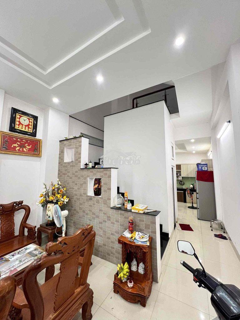 Chủ gửi cho thuê nhà trệt lầu sân thượng có nội thất kdc hưng phú - 2