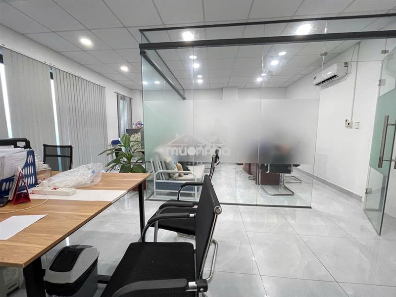 Cho thuê văn phòng vạn phúc như hình giá 8tr