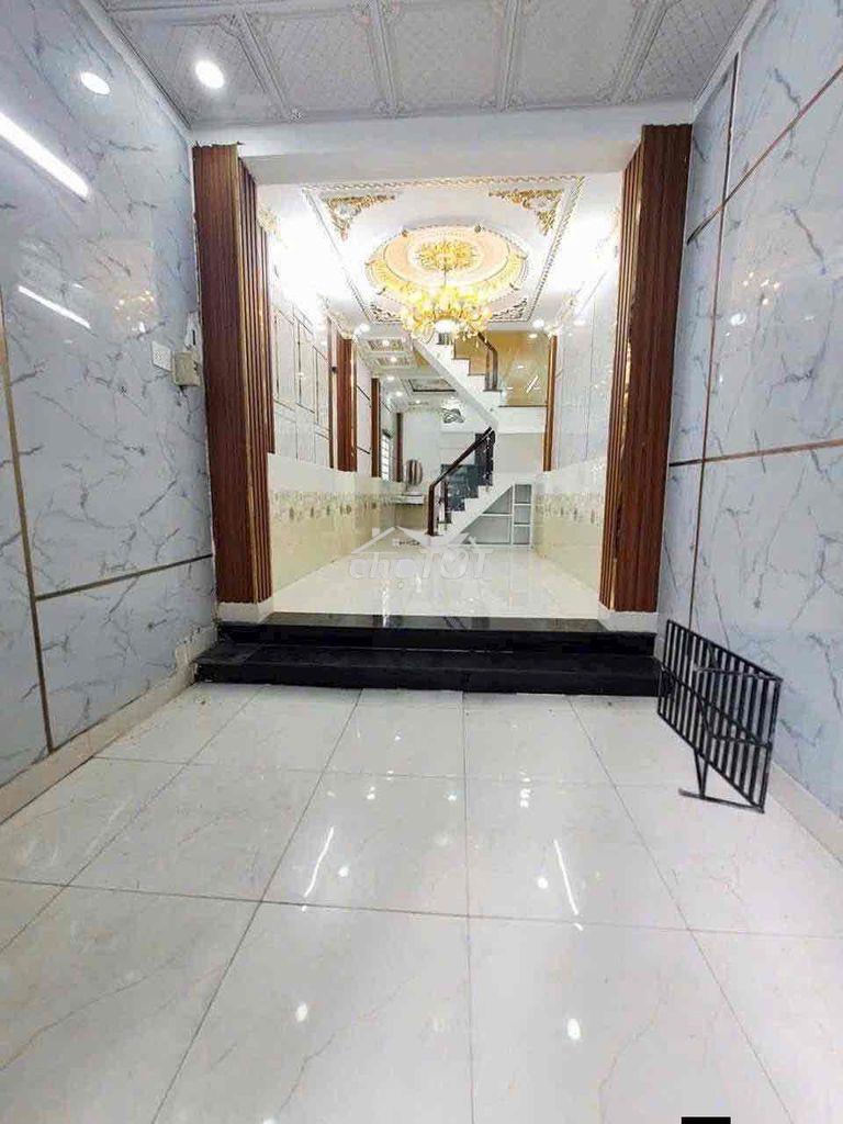 Cho thuê nhà hẻm oto nguyên căn 4pn giá 8tr htp nhà bè
