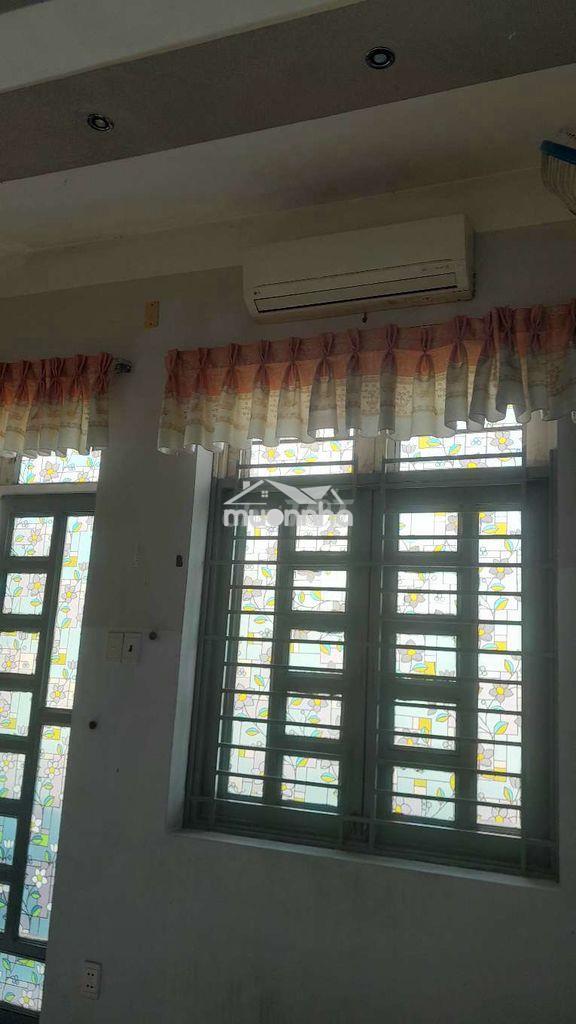 Phòng cho thuê, sạch sẽ, thoáng mát, có ban công cửa sổ, q.11 gần q.10