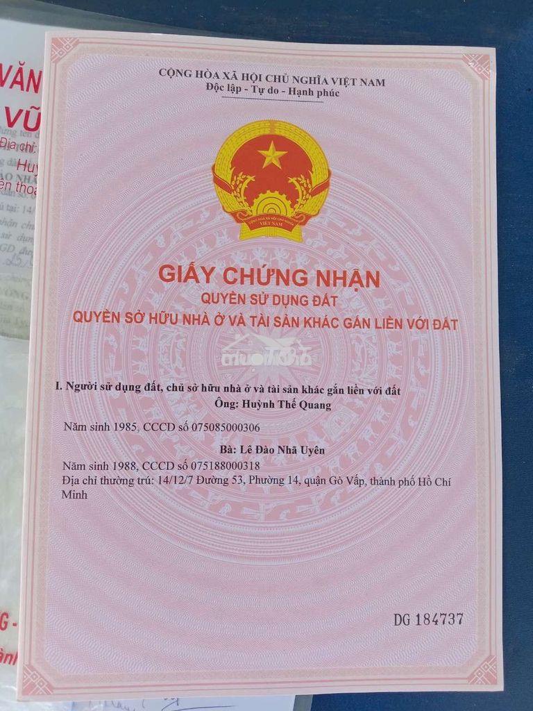 Chính chủ bán 1 sào cách nhựa phượng vỹ 100m