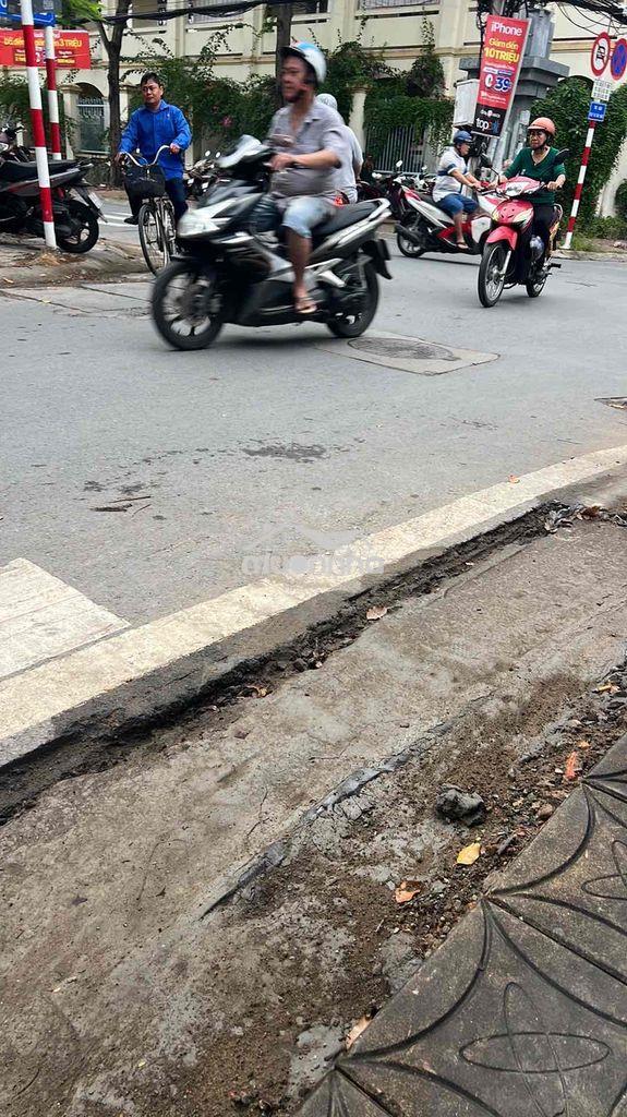 Mặt tiền nguyễn việt dũng cái răng - 2