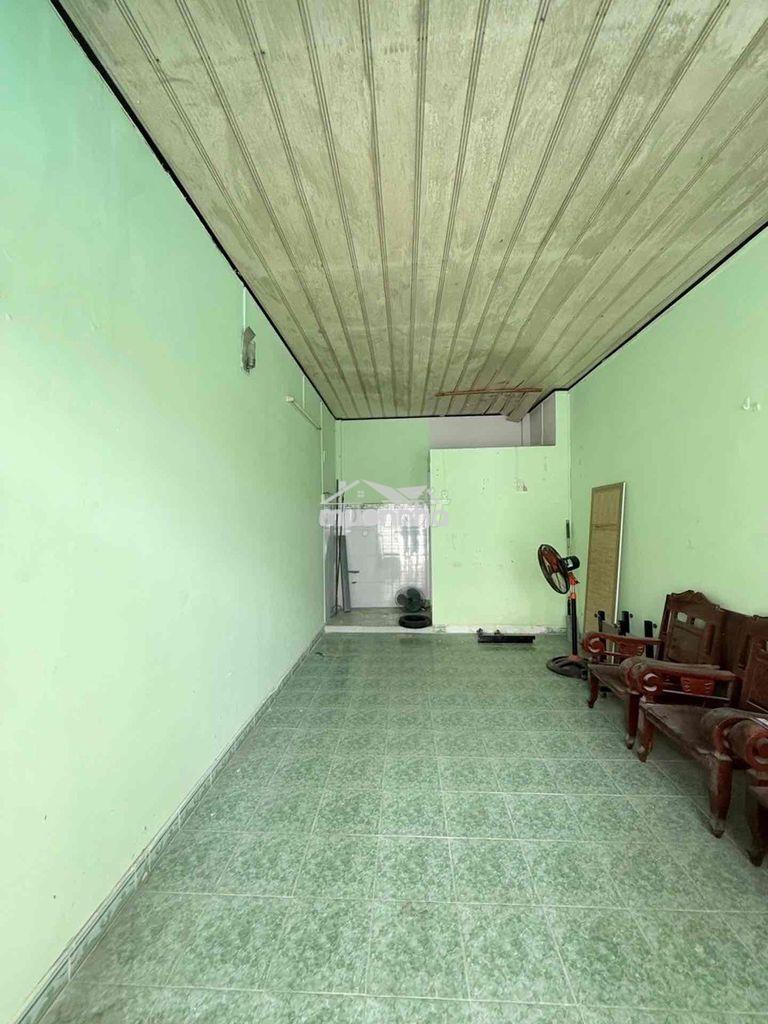 Nhà bán ngay chợ phạm văn hai 33m2