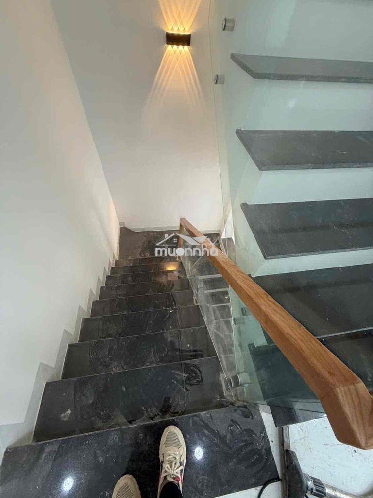 Nhà mới xây 4 tầng cho thuê nguyên căn. hẻm xe hơi. 4pn.3wc - Ảnh 4