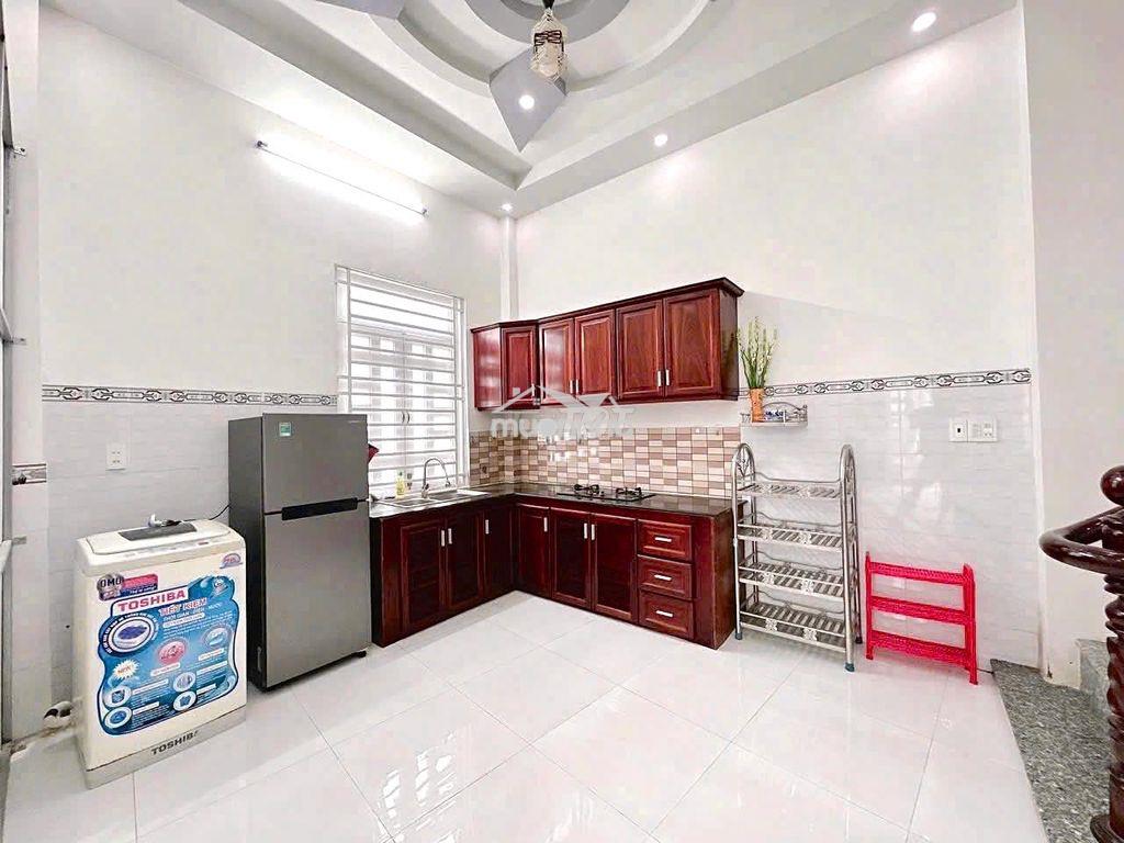 Nhà trệt lầu 2pn có nội thất góc kdc hồng phát 8,5 triệu - 4