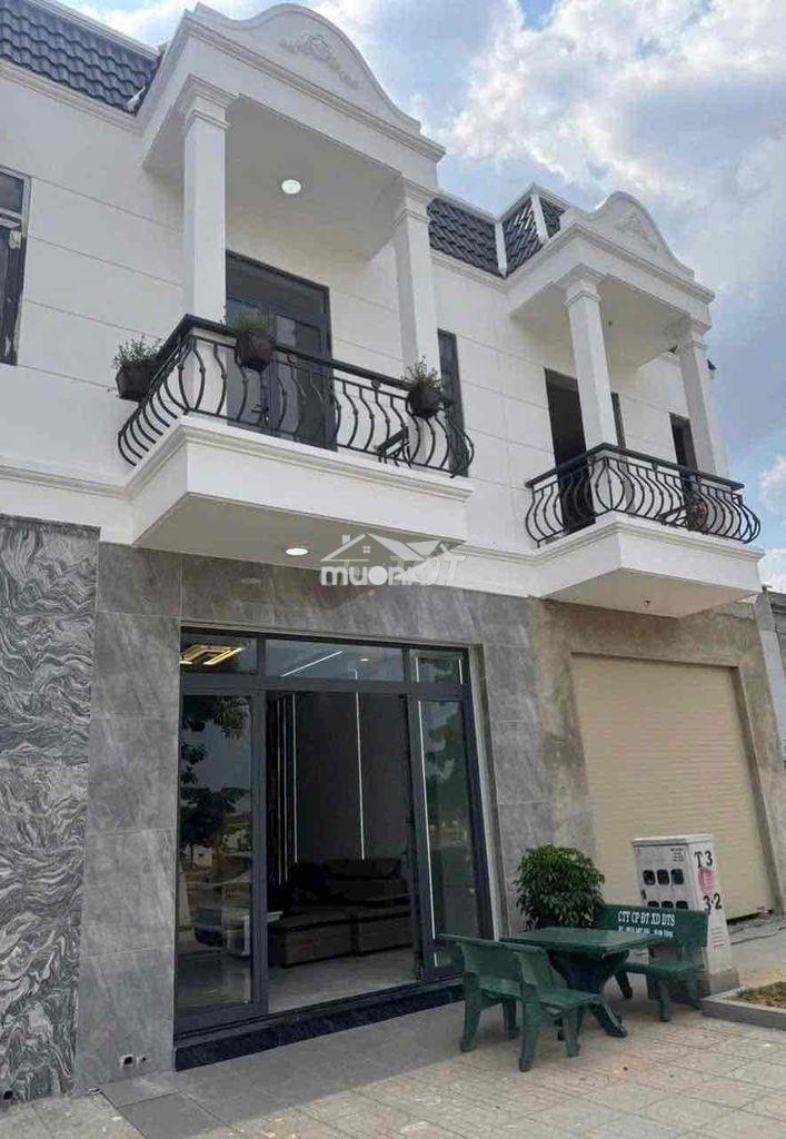 Nhà mới phường tân uyên