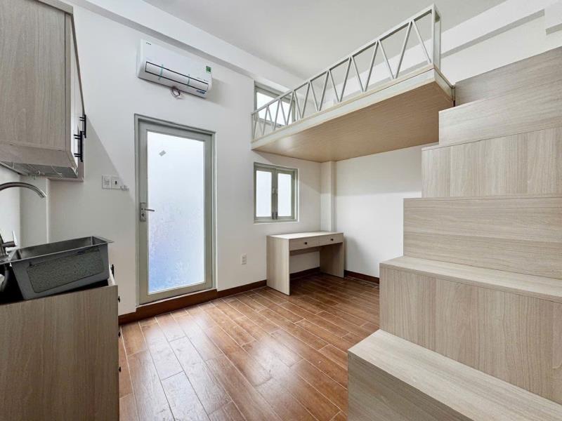 Căn hộ có gác cực rộng  thang máy cửa sổ to  45m2  gần emart, vincom phan văn trị gò vấp  - 4