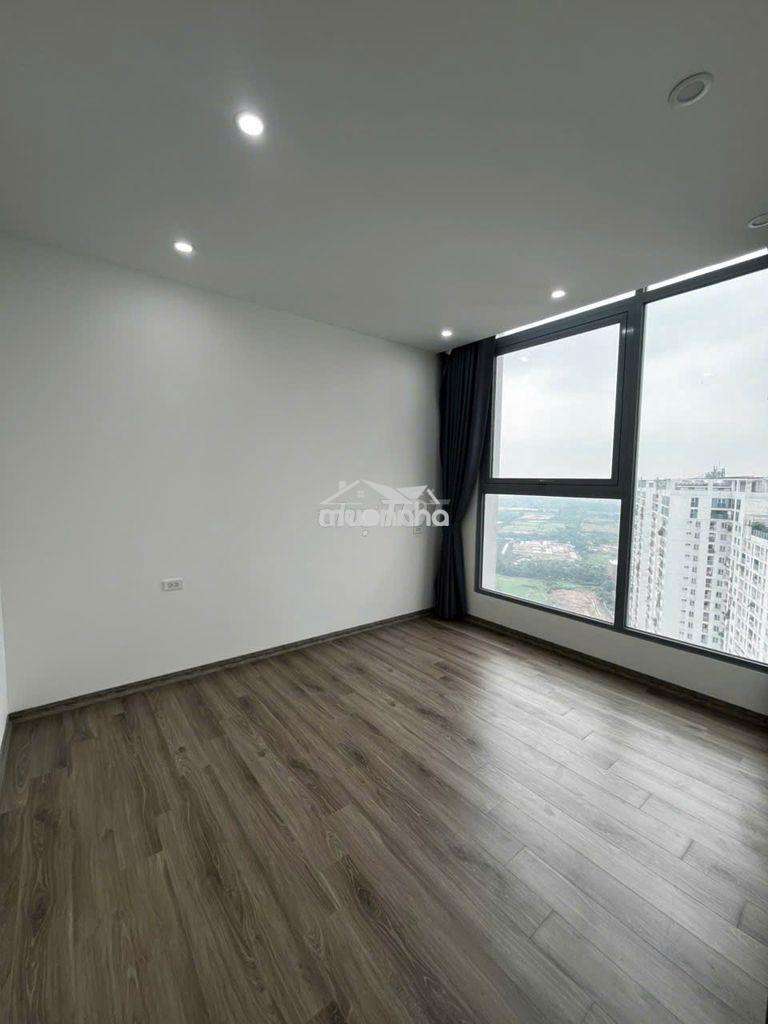 Bán ch tại mhd trung văn tố hữu - 3pn, 2wc, view hồ và mặt đường