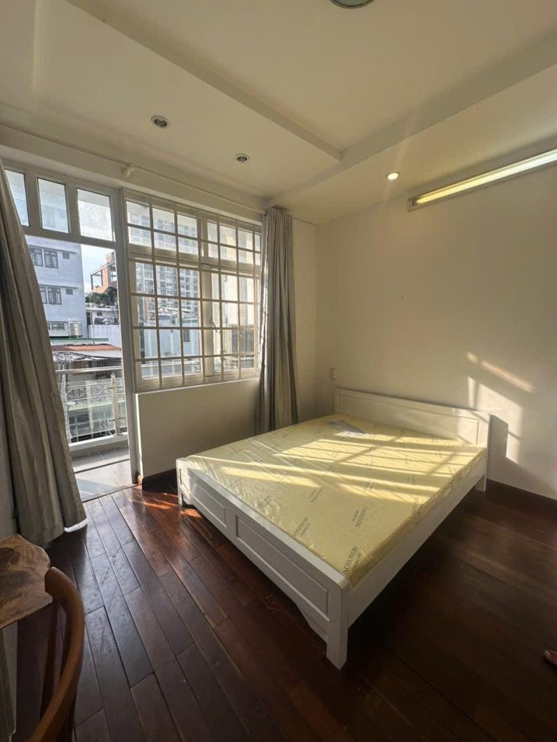 Căn hộ studio cực thoáng ban công thang máy 50m2 gần landmark81 metro văn thánh bình thạnh